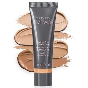 TimeWise® Matte 3D Foundation
1 onza líquida